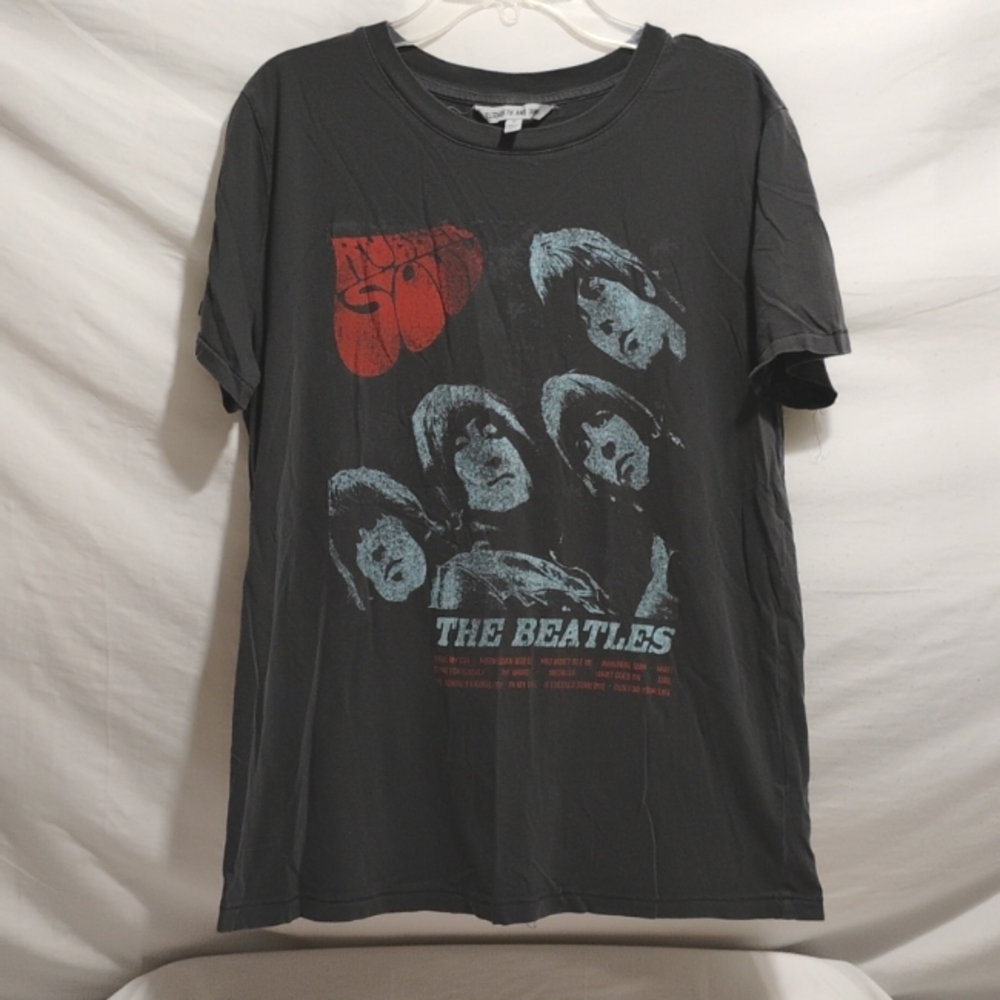 (C-31) SALE! Elizabeth And James Retro Look The Beatles Shirt Sz.M